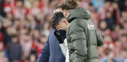 V jednom zápase se zranili dva hlavní záložníci FC Barcelona